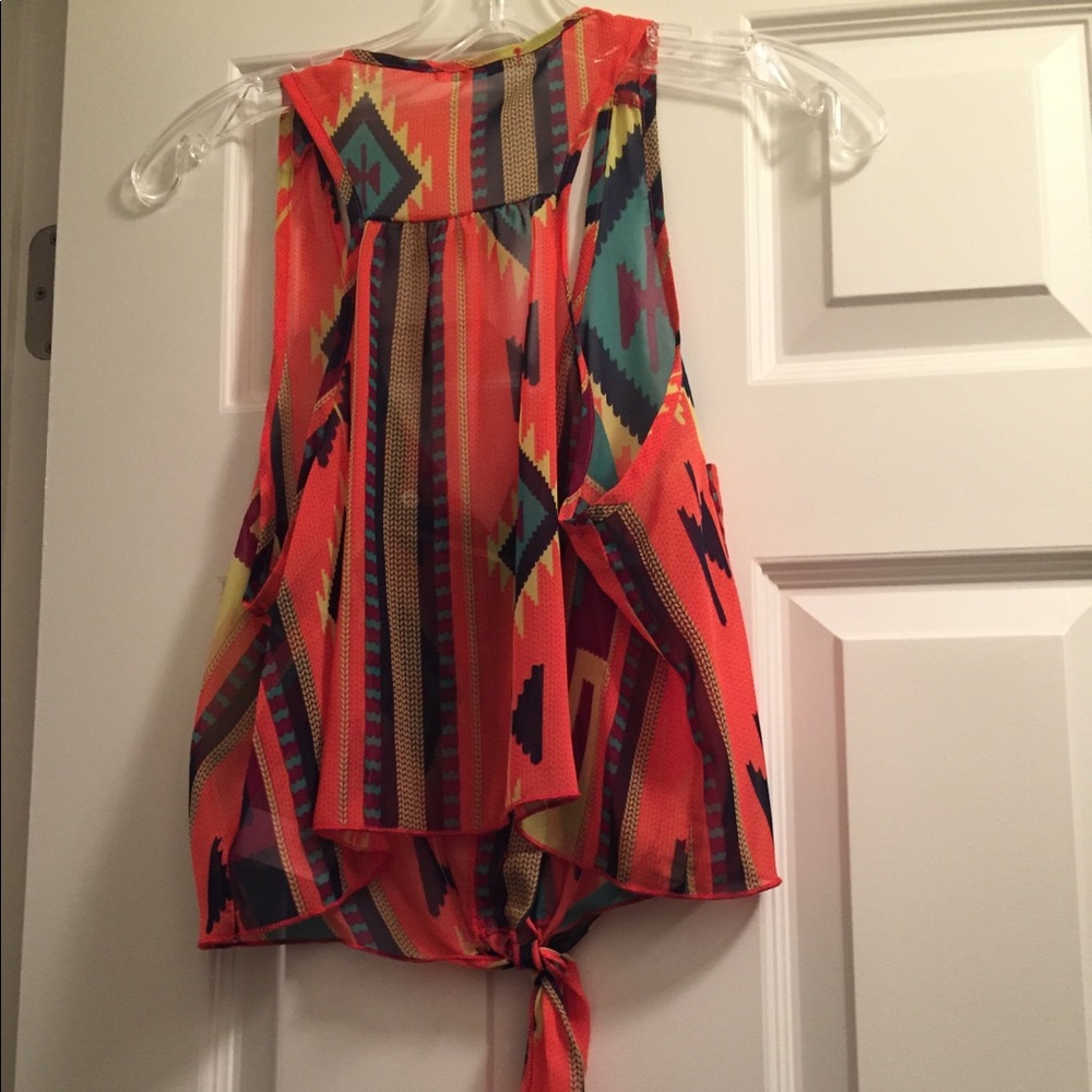 Patterned Crop Top! - image 2